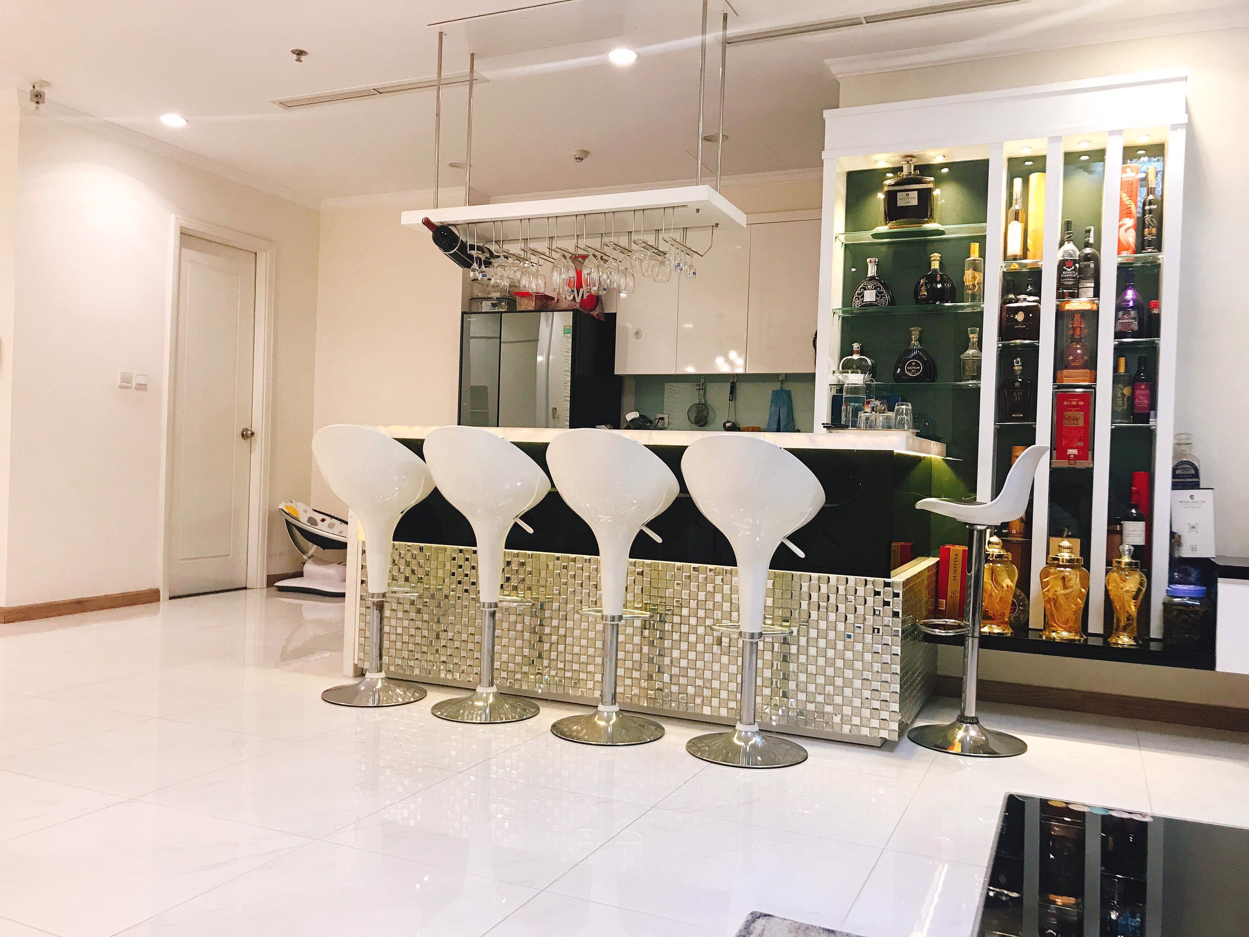 Cần cho thuê căn 3pn tòa Central 1 giá 1600$ dự án vinhomes central park